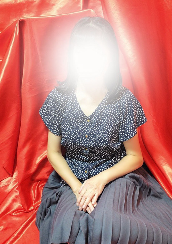中川、変態美熟女お貸しします。 2