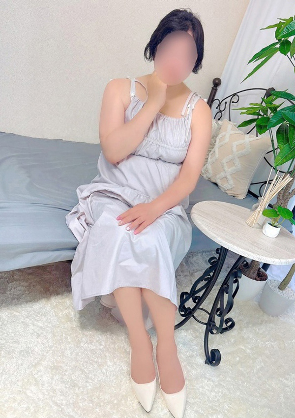 のあ、人妻熟女の秘密の関係熊谷店 3
