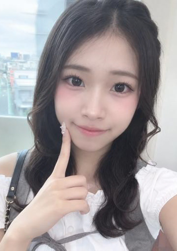 ひなの、まだ舐めたくて学園渋谷校~舐めたくてグループ~