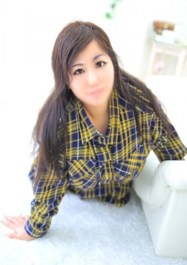 四葉 すい、淫らに濡れる人妻たち日本橋店 1