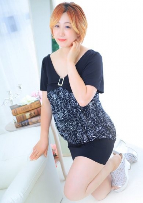 木下 ゆみ、淫らに濡れる人妻たち日本橋店 8