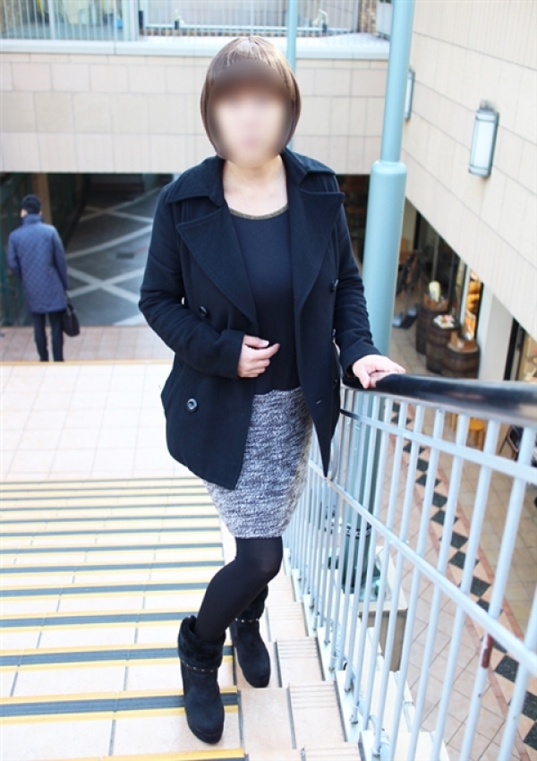 みお、かわいい熟女&おいしい人妻 池袋店 4