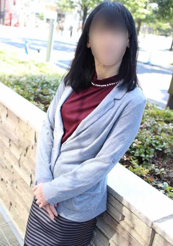 ゆみ、かわいい熟女&おいしい人妻 五反田・品川店 3