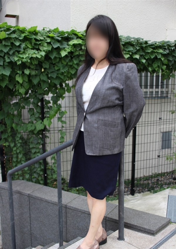 みや、かわいい熟女&おいしい人妻 池袋店 2