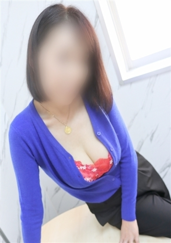 まこと、性腺熟女100% 5