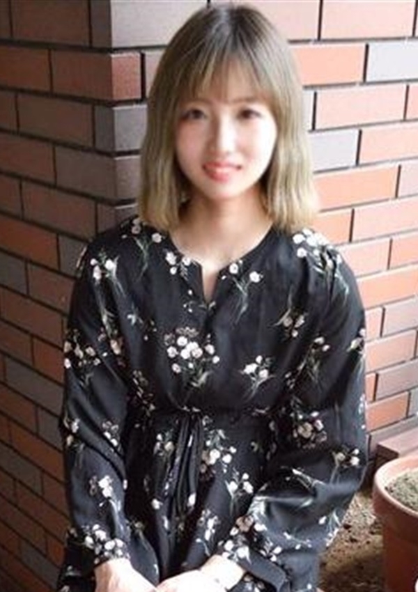 しおん、新橋現役女子大生コレクション