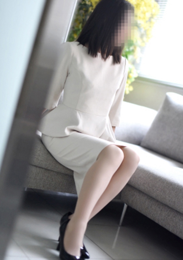山川(やまかわ)、人妻出逢い会 『百合の園』 新宿店 5
