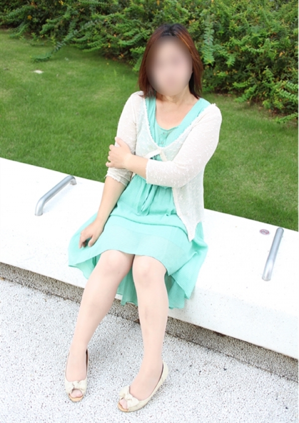 かんな、かわいい熟女&おいしい人妻 池袋店 3