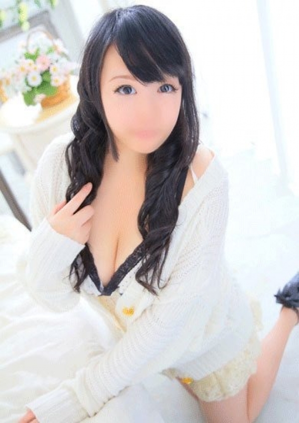ゆい、ご奉仕美人妻 3