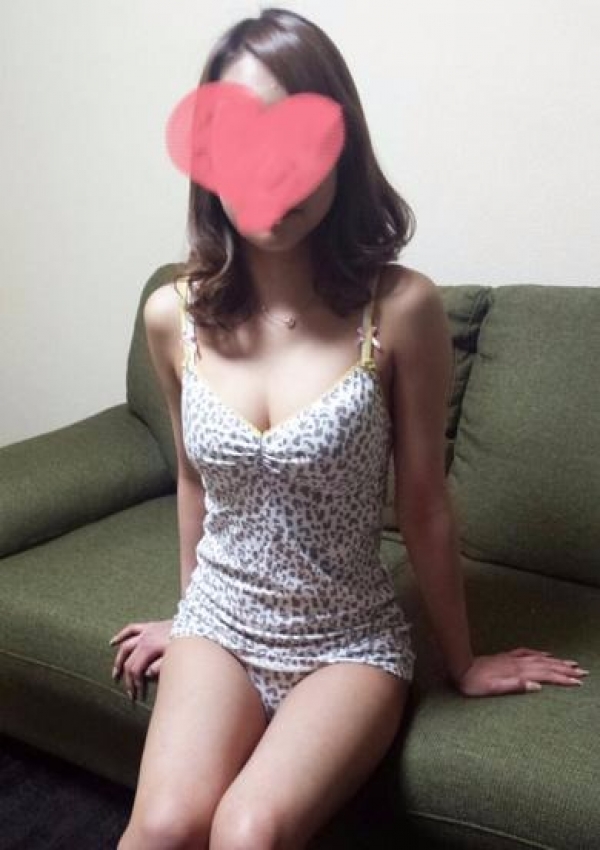 あやの【1日体験】、恋するエステ彼女が部屋着にきがえたら 1