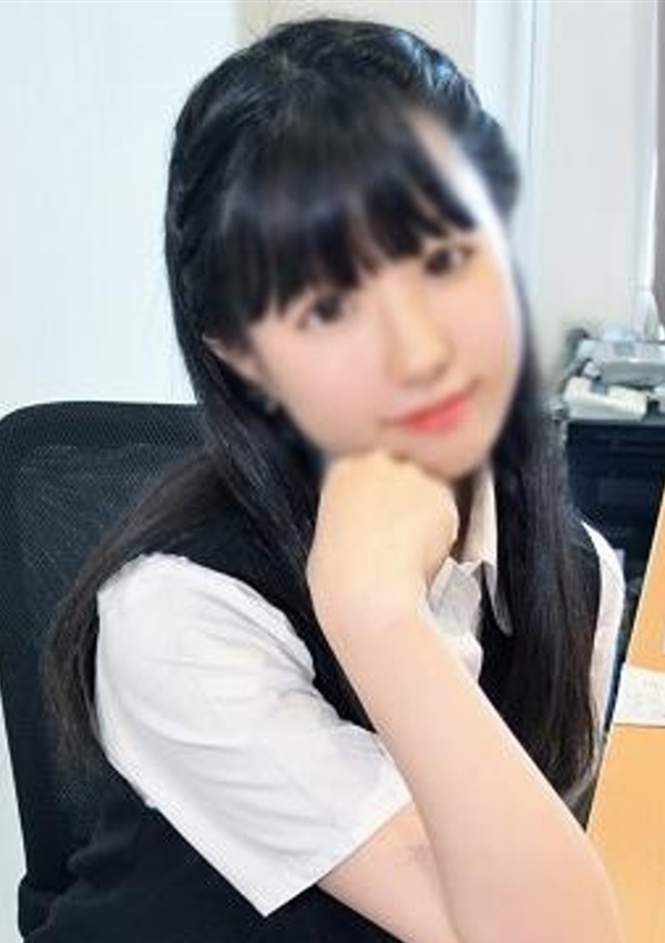 いずみ、現役OL たちの秘密のアルバイト シークレットオフィス 2