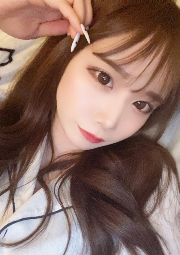 みお、山梨デリヘル 『Sコレクション』甲府 3