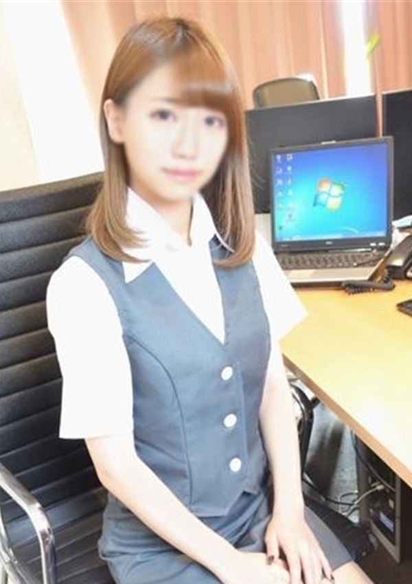 みお、現役OL たちの秘密のアルバイト シークレットオフィス 1