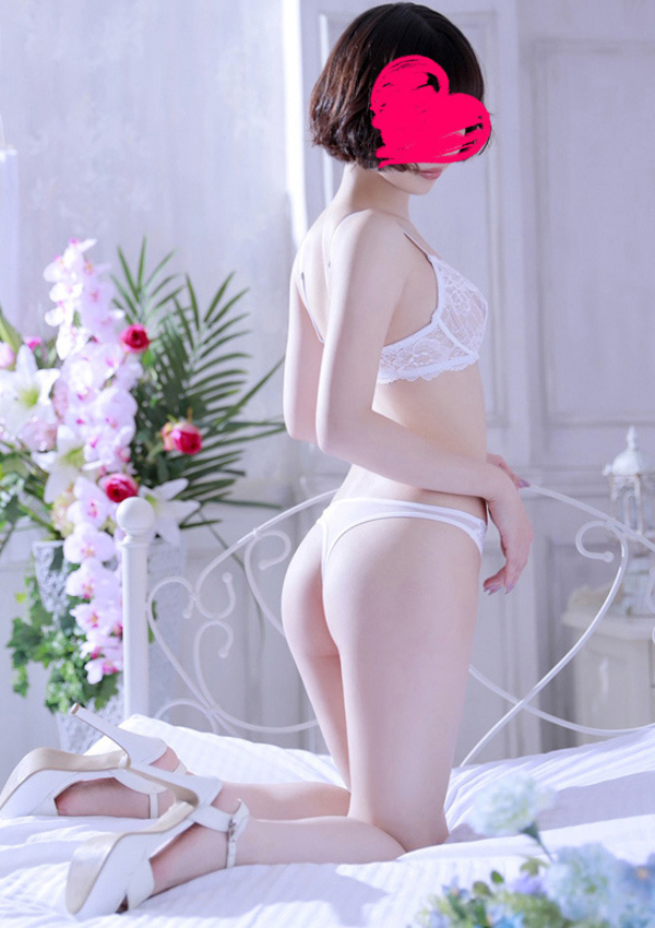 本条つる、La Rouge(ラ・ルージュ) 5