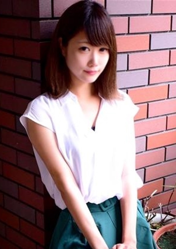 ひびき、新橋現役女子大生コレクション