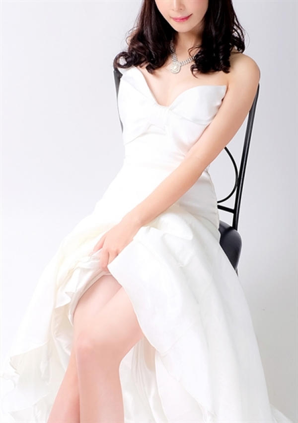 生駒 紬、クラブ アイリス東京 2
