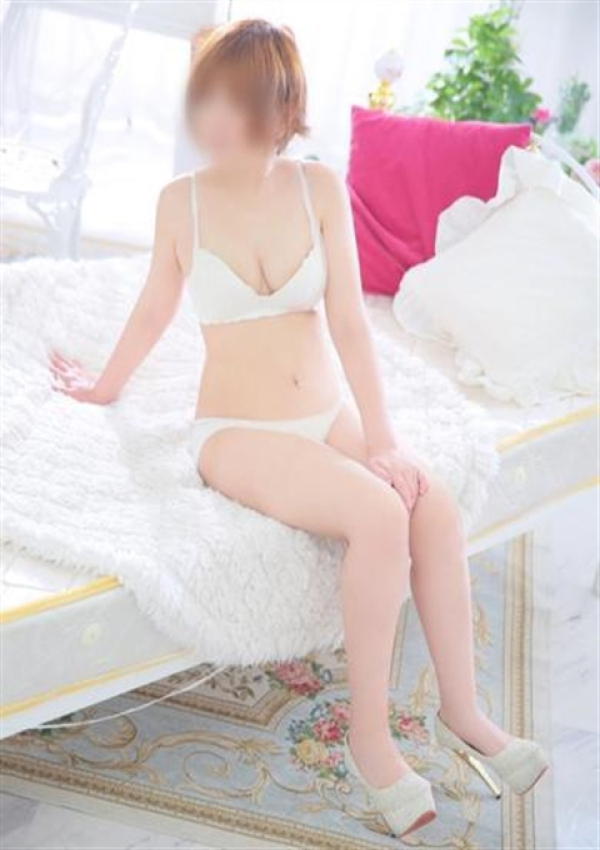 体験ゆあり、24時間!!美女痴女Kiaro 3