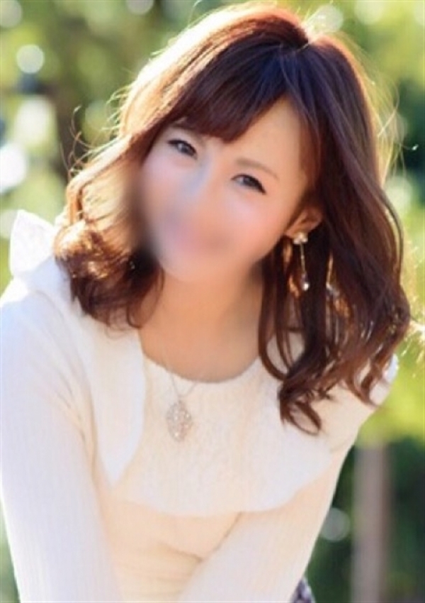 まこ、清楚な現役女子大生、お貸しします。