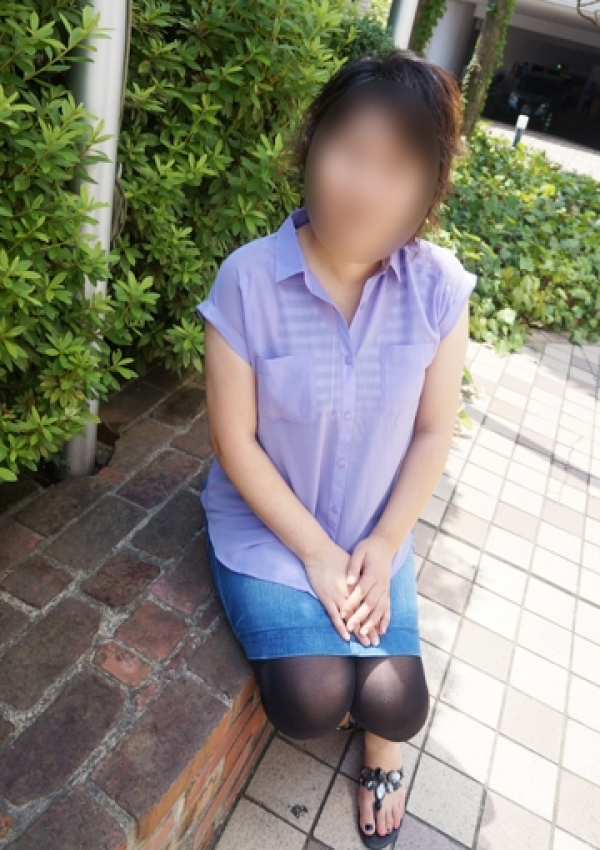 あやめ、かわいい熟女&おいしい人妻 町田店 4