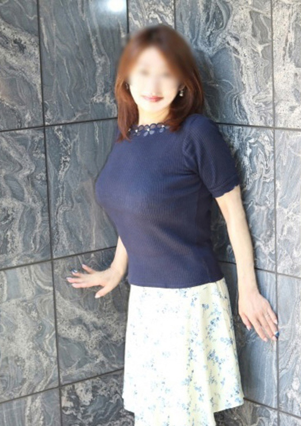 咲村、極上でエッチな人妻 5