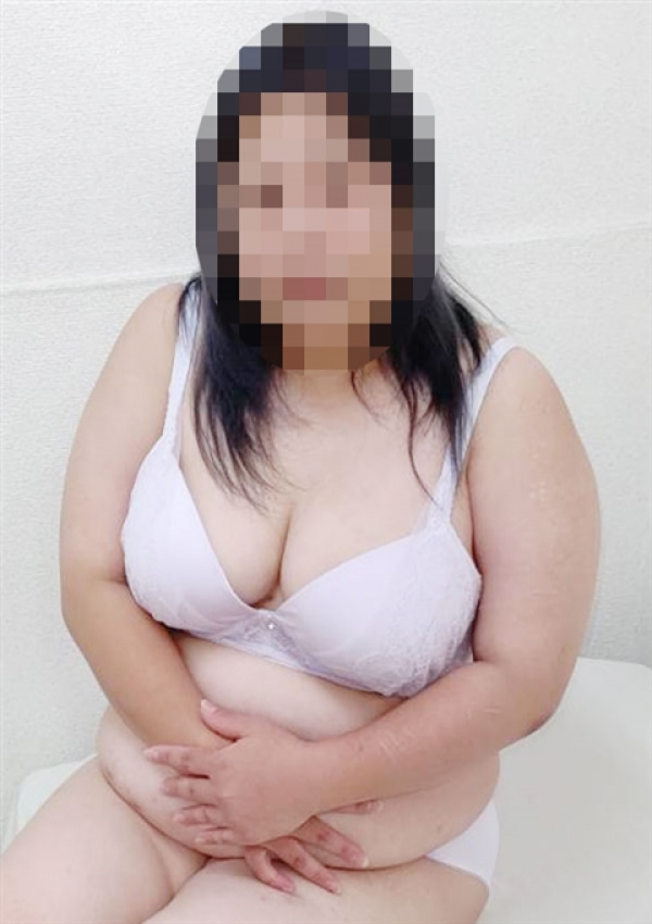 もこ、大久保風俗デブ専・肉だんご 2