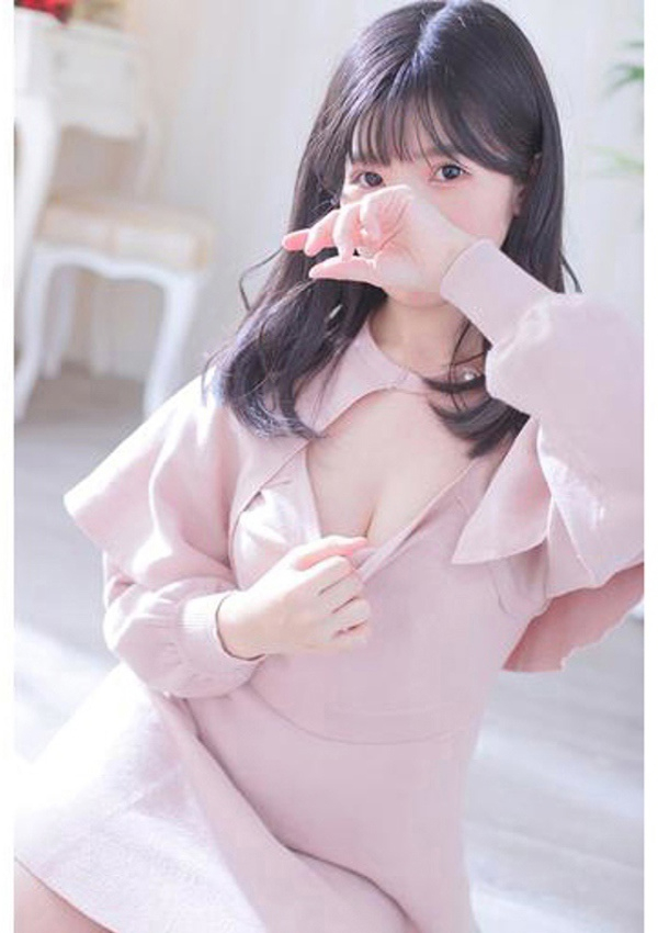 白雪さくら、淫乱OL派遣商社 斉藤商事 3