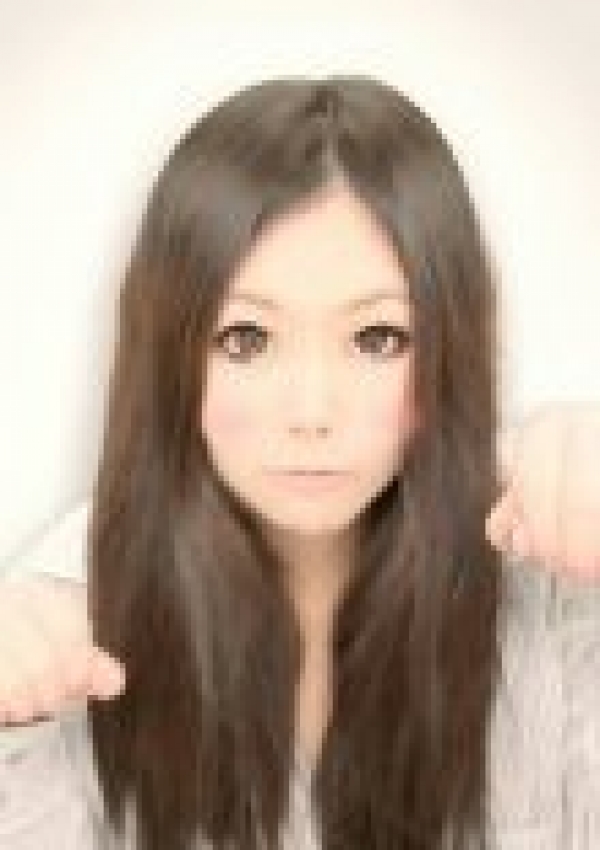 ゆな、ギャルマーケット 3