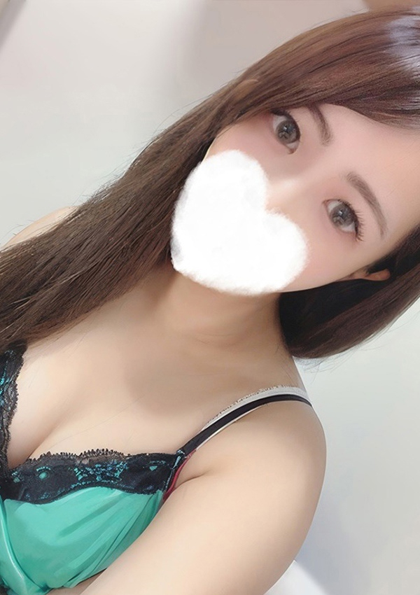 プロフィール岡山店、かなこ