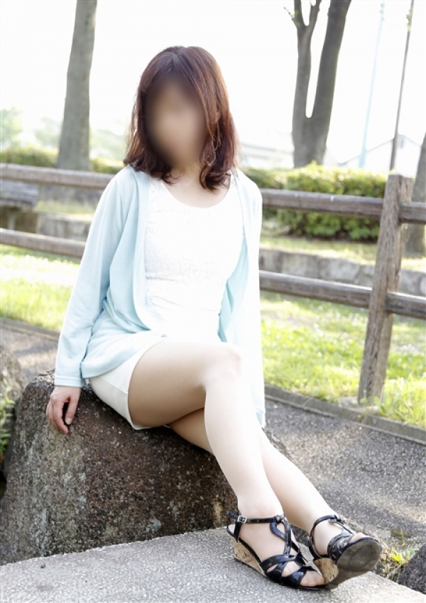 なつみ、夢ごこち 人妻店 2