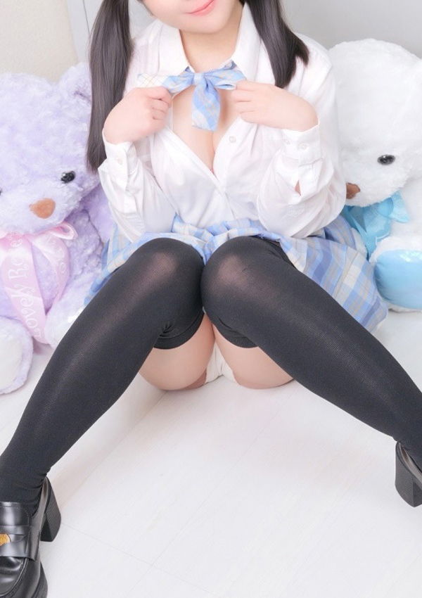 もえ、パンチラJK 5