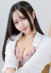 りるる、舐めたくてグループ～君とサプライズ学園～越谷校
