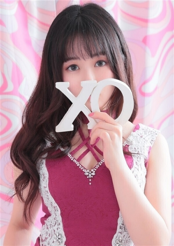 Iroha イロハ、XOXO Hug&Kiss (ハグアンドキス) 1