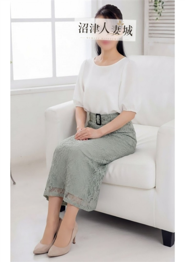 しおり、沼津人妻城 1