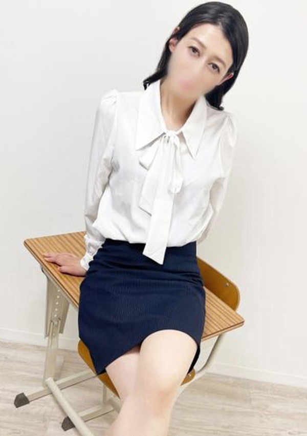 橋本ソフィア先生、甘サド乳首責め専門「ちくキュンっ!学園」~あの日の乳首責めを僕は忘れない~ 5