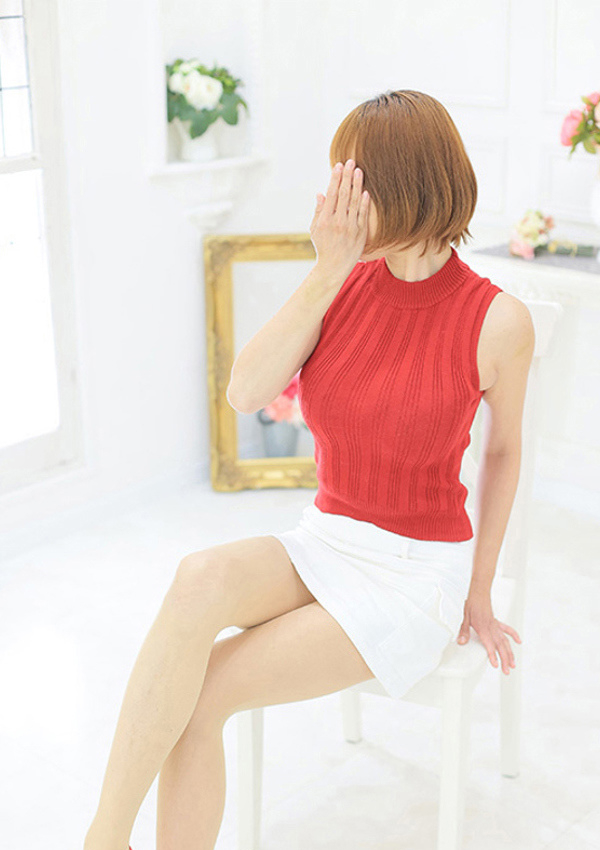 ヒナ、スプリカンテ(哀らしい熟女たち) 1