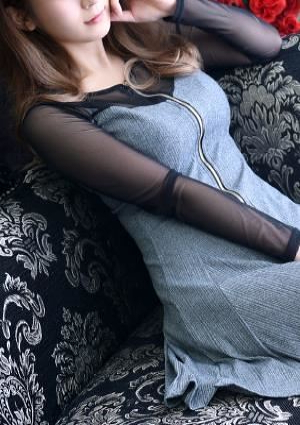 梨愛-ria-、品川エッセンス 2