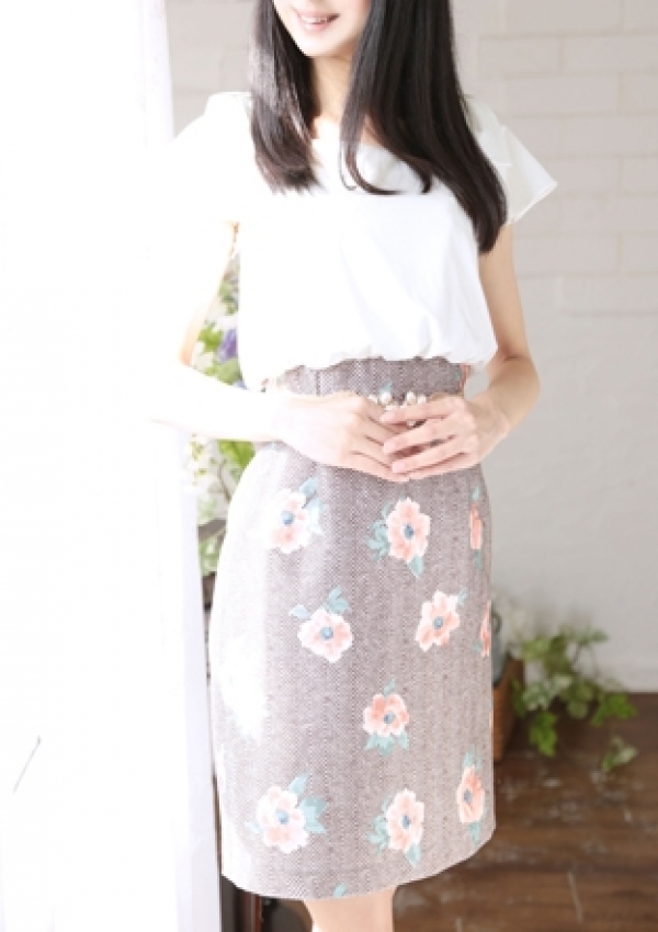 水無月弥生、池袋人妻花壇 3