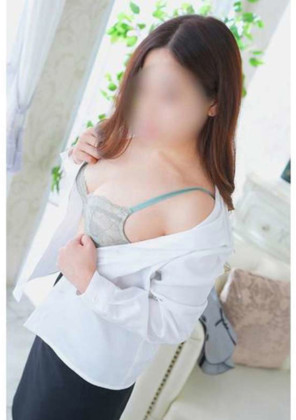 板野 ともか、淫乱OL派遣商社 斉藤商事 3