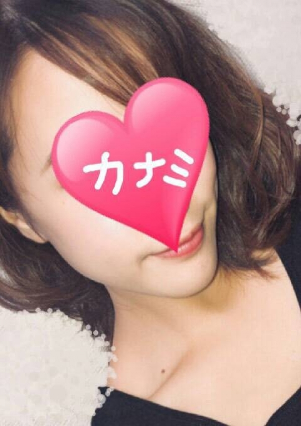佐野 かなみ、大阪出張性感オイルマッサージ「クラブヒステリック」
