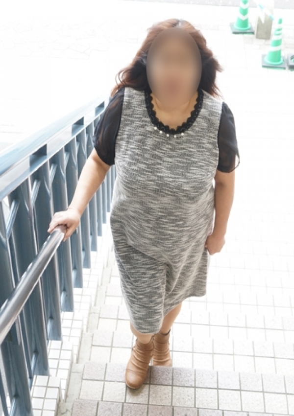 まい、かわいい熟女&おいしい人妻 町田店 3