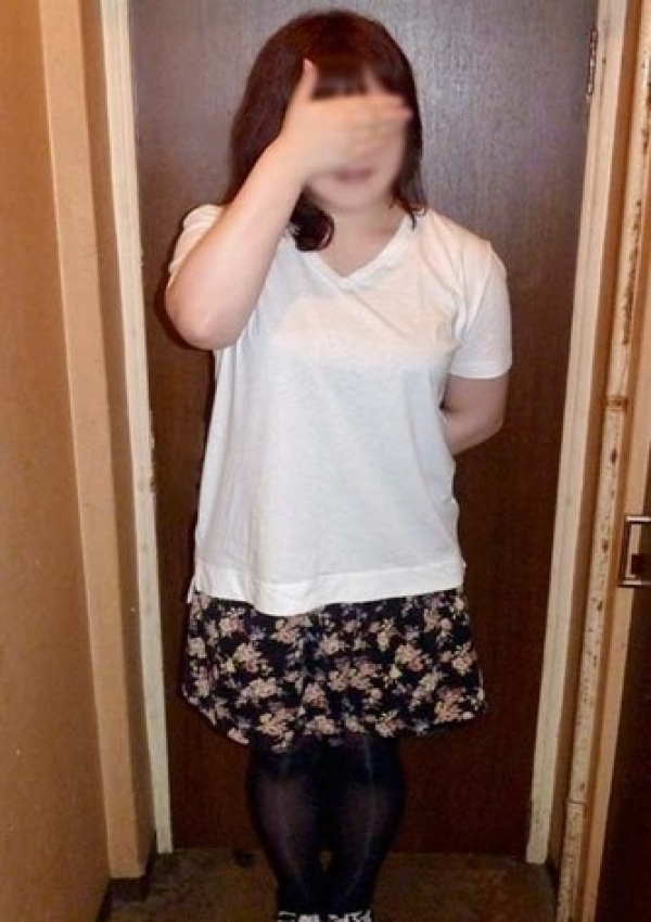 しおり、池袋発情おかあちゃん