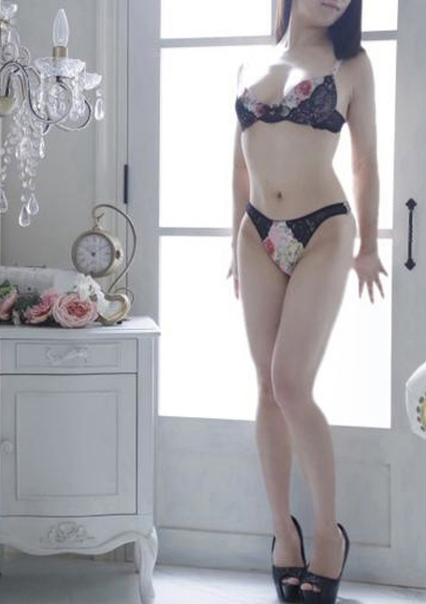 葉月こころ、ヴェルグ 1