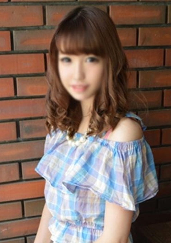 えみり、新橋現役女子大生コレクション 2