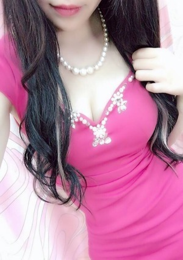 Erina エリナ、XOXO Hug&Kiss 神戸店 1