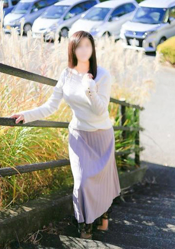 広瀬 菜奈、こあくまな熟女たち 伊勢崎店(KOAKUMAグループ) 2