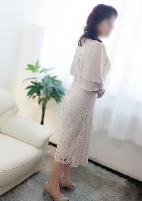 あいか、完熟ばなな新宿 4