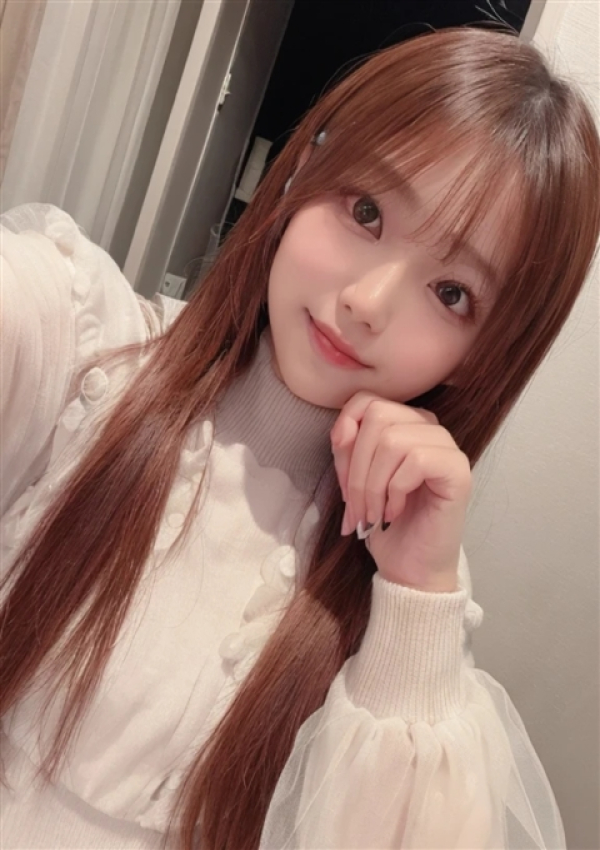 港区女子とエッチな関係、りん