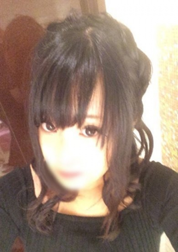 ゆり、ご奉仕美人妻 2