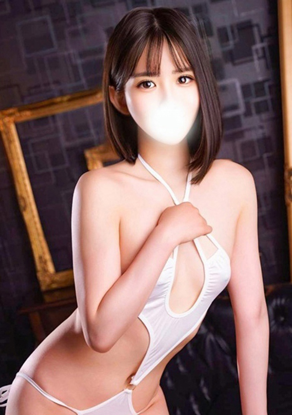 夏目ひかる、池袋㊙エステフル勃起 4