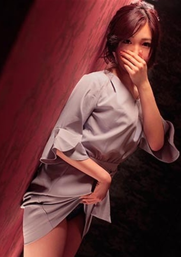 綾波 渚、東京 高級デリヘル club The King&Queen Tokyo 3
